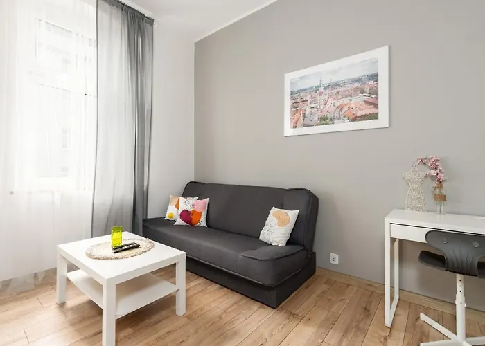 Bright And Cosy Apartments In Poznan By Noclegi Renters