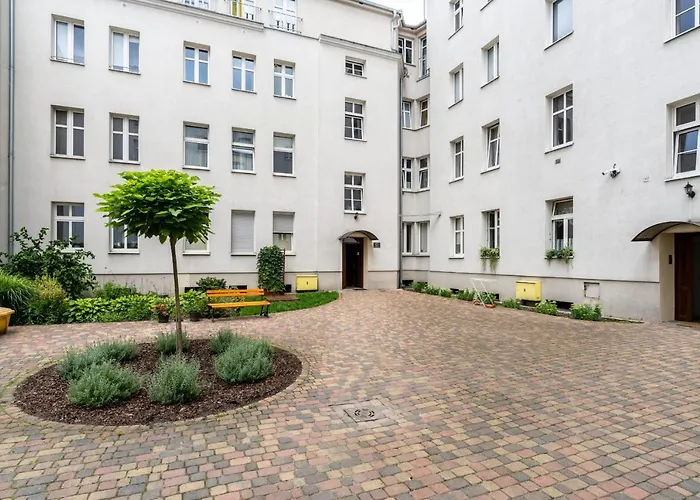 Bright And Cosy Apartments In Poznan By Noclegi Renters