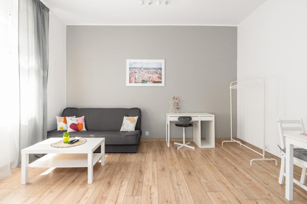Bright And Cosy In By Renters Апартаменти