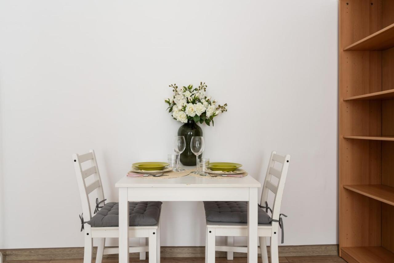 Bright And Cosy In By Renters Апартаменти Познань