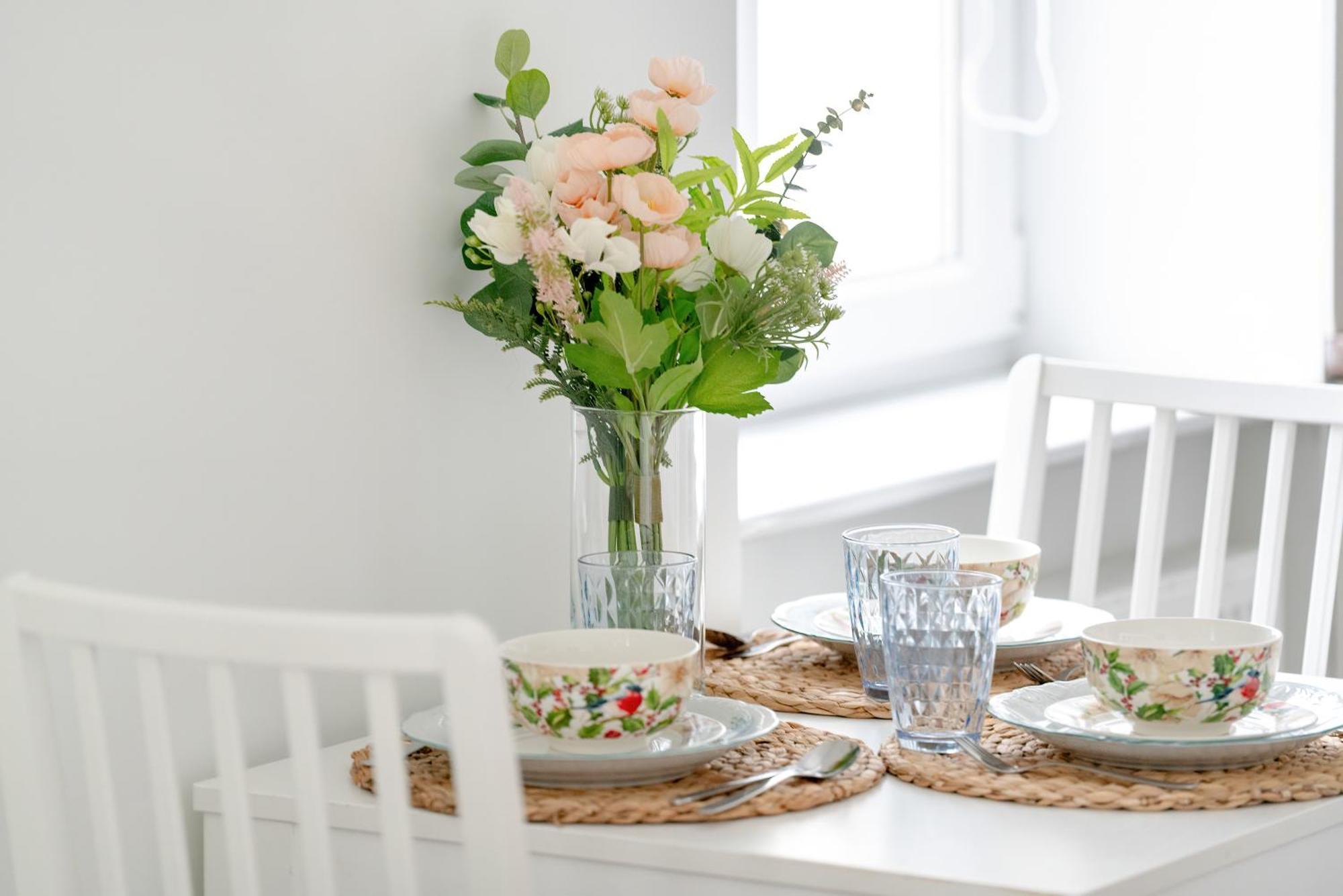 Bright And Cosy In By Renters Познань